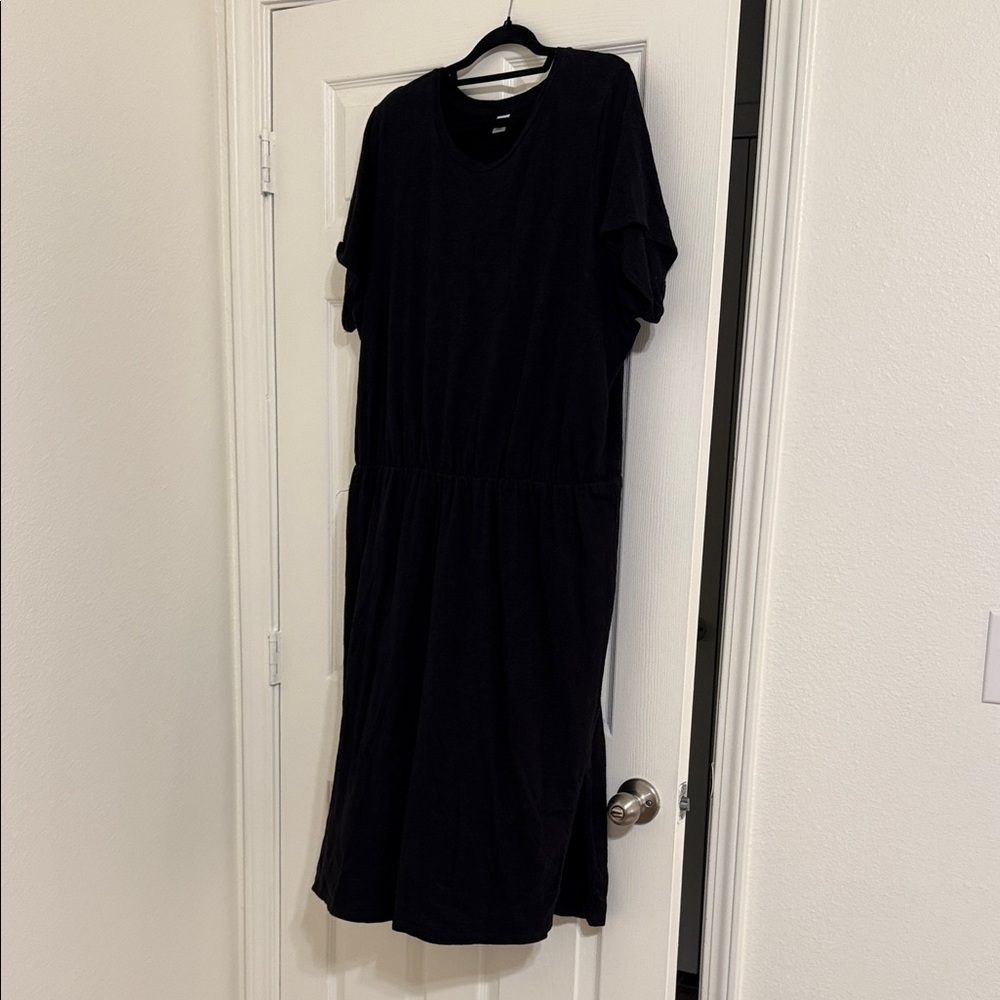 Old Navy Black Midi Dress